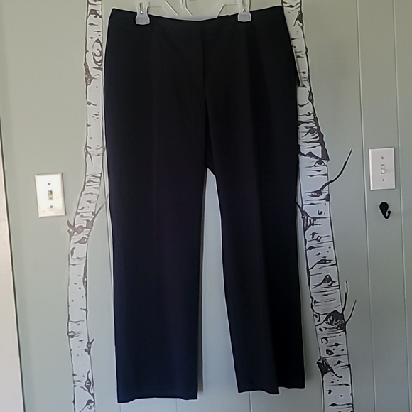 Liz Claiborne Navy Blue Elizabeth Curvy Slacks NWT Size 16S. - Picture 1 of 7